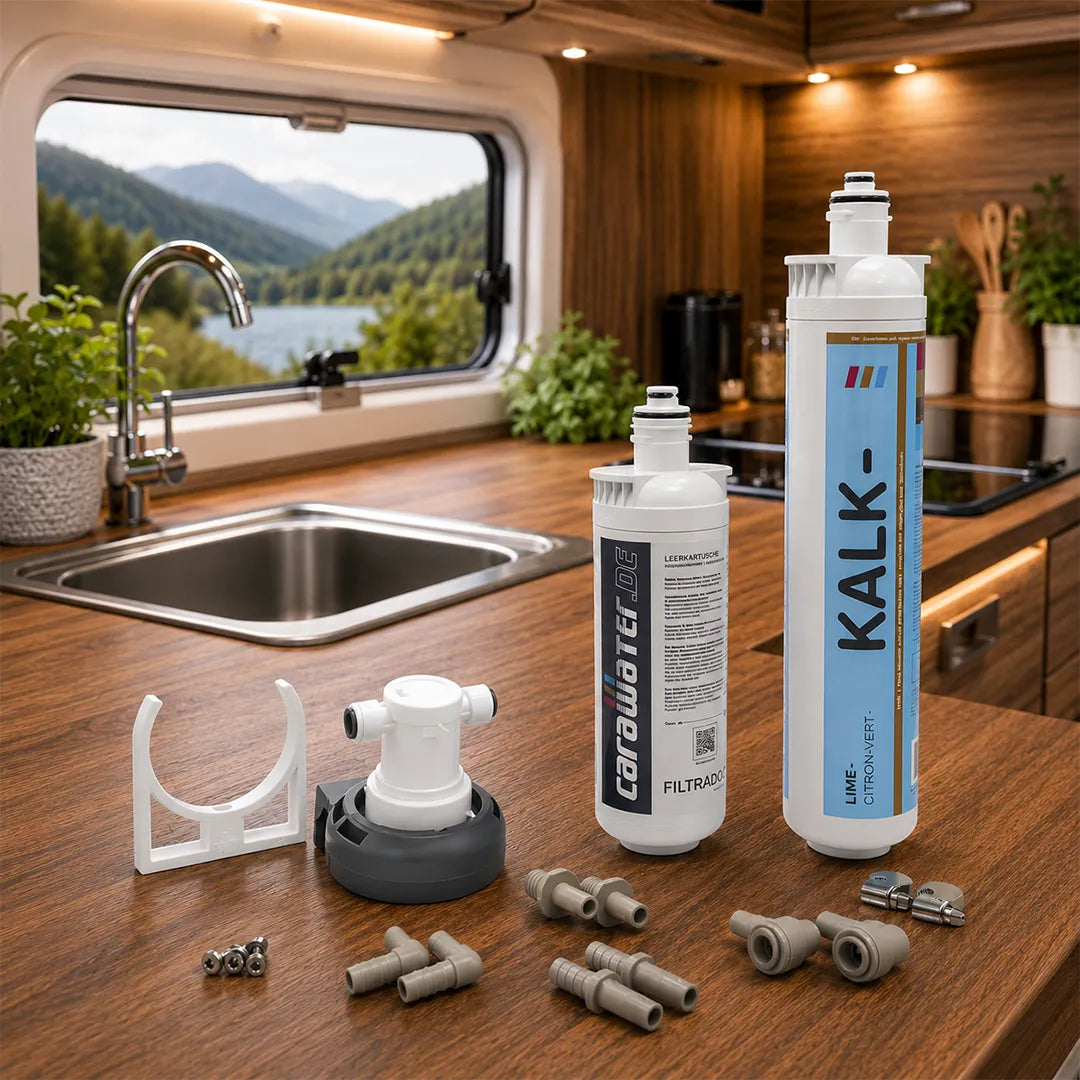 Carawater Wasserfilter Wohnmobil Filtradoc L - mit Kalkfilter - in einer Küche